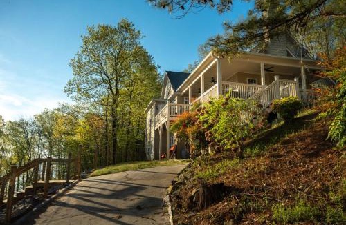 Bremen House | Clearwater Shores-Lakefront Stunning Views-Smith Lake, AL-5 Bedrooms