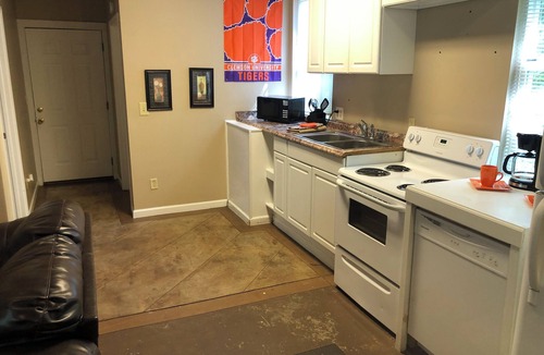 Seneca House | Clemson lake access directly across the lake from campus, Gameday, Vacation
