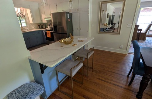 Clemson House | CLEMSON Newly renovated- quick access to Patrick Square and Downtown, Stadium.