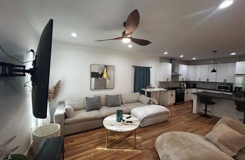 Knight Park House | Close 2 restaurants 4BR3BA.Heart of Atl West Midtown, soaking tub:walkBeltline!