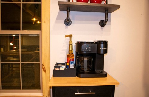 Rogers Cabin | Cloud 9 | Hot Tub Climbing Wall | Heart of Red River Gorge | Sleeps 4