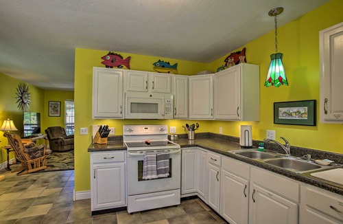 Waveland House | 'Cloud 9 On The Coast' < 1 Mi to Beach!
