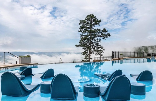 Rising Fawn Resort | Cloudland at McLemore Resort Lookout Mountain, Curio by Hilton
