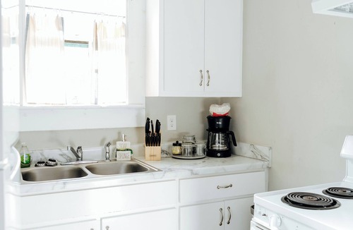 Montgomery Apartment | Cloverdale Charm | Fast WiFi & Pet Friendly