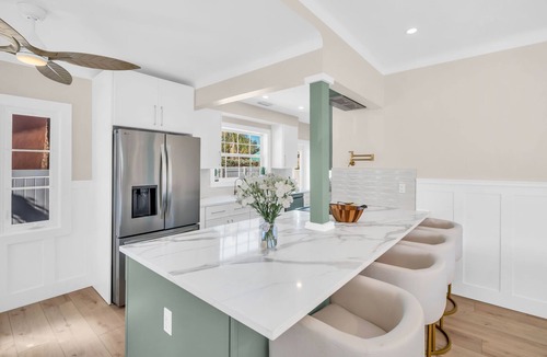 North Redington Beach House | Coastal Bungalow Steps from Redington Beach, Walk to Dining & Sunsets