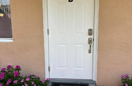 West Palm Beach Apartment | Coastal Breeze -2-bedroom apartment , in fabulous West Palm Beach