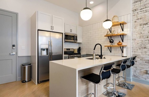 Central City Condo | Cobblestone Chic - WiFi/Downtown/Walk Score 91