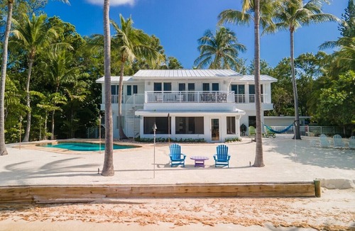 Lower Matecumbe Beach House | Come Vacation with us in 58 Sunset Road