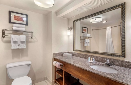 Athens Hotel | Comfort Inn & Suites Athens North