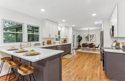 Atlanta Bed & Breakfast | Comfort Meets Convenience/King Suite in Atlanta
