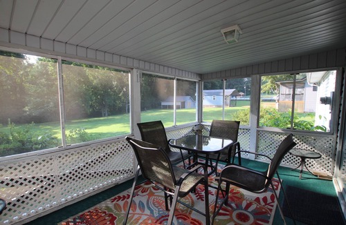 Monticello House | Comfortable lake living, pool access, 3 miles to marina