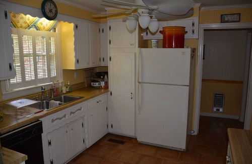 Tuscumbia House | Comfortable Lakeside Family Home, Charming, Mostly Remodeled, Serene Location