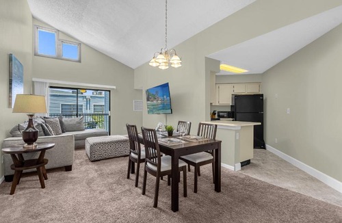 Ventura Apartment | Condo with Pool Access Near Golf Course, Airport