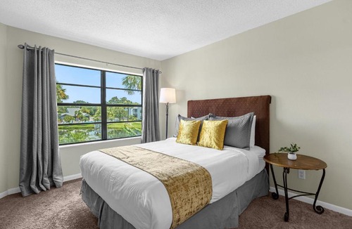 Ventura Apartment | Condo with Pool Access Near Golf Course, Airport