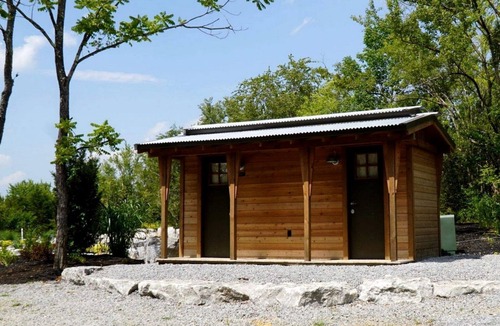 Lancaster House | Confortable Caravan with Nice Vistas in Danville, Kentucky