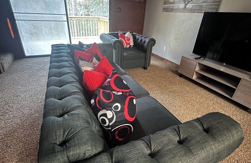 Tallahassee House | Convenient, Clean, Cozy, Cheap 3