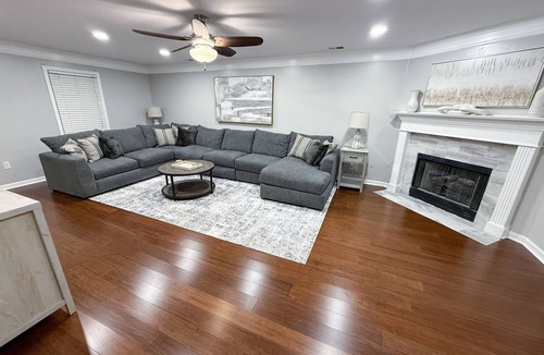 Cordova House | Cordova Luxe - Newly Remodeled 5BR -Near Wolfchase