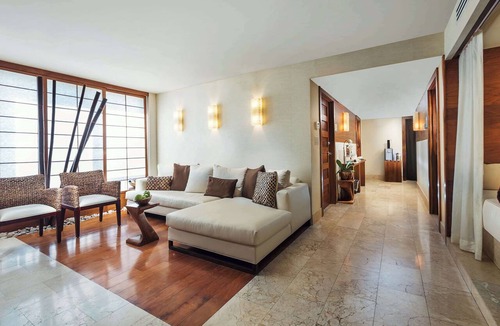 Central Beach Hotel | Costa d'Este Beach Resort and Spa