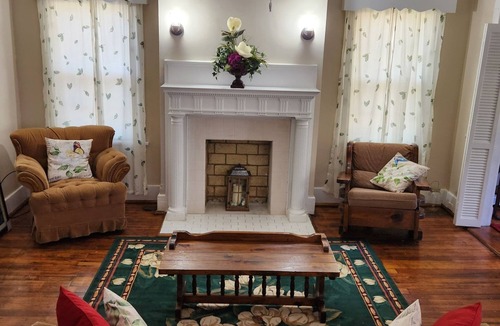 Olde Town Augusta Cottage | Cottage on Greene Street in Olde Town Augusta - walk to downtown