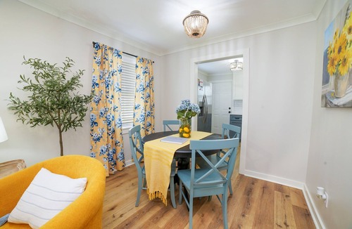 Laurel Cottage | Cottage Row: Leontyne