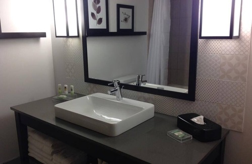 Jackson Hotel | Country Inn & Suites by Radisson, Jackson, TN