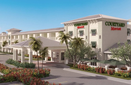 Marathon Hotel | Courtyard by Marriott Marathon Florida Keys