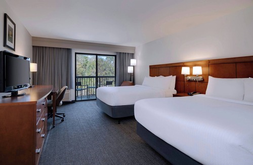 Bearss Plaza Hotel | Courtyard by Marriott Tampa North/I-75 Fletcher