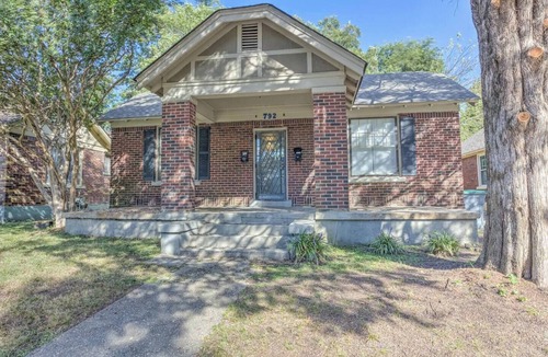 Cooper-Young Historic District House | Cox A+B · Twin Bungalows - Near Cooper Young