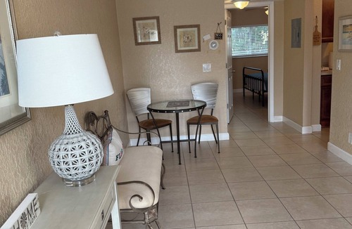 Delray Beach Apartment | Cozy 1-bedroom apt. in charming Downtown Delray Beach two blocks from Atlantic