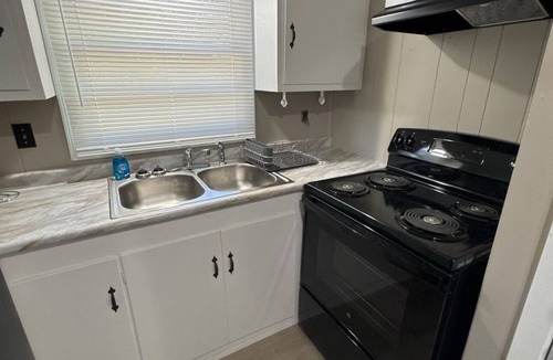 Jonesboro House | Cozy 1-bedroom home in the heart of Jonesboro!