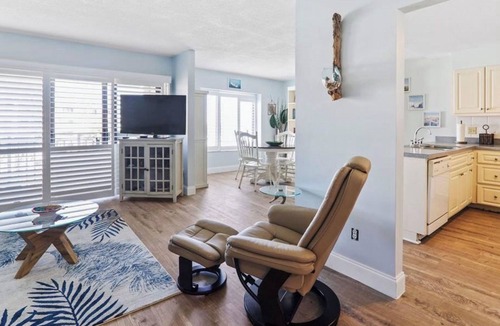 Sea Dunes Condo | Cozy 1-bedroom 3-bed condo in awesome Ocean View New Smyrna Beach location