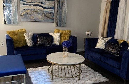 Lindridge-Martin Manor Apartment | Cozy 1- bedroom with accessible pool, fire pit and gym