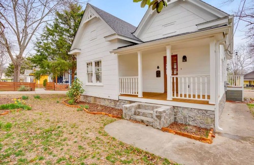 Flintstone Cottage | Cozy 2-bedroom cottage in lovely Chattanooga. Pet Friendly!