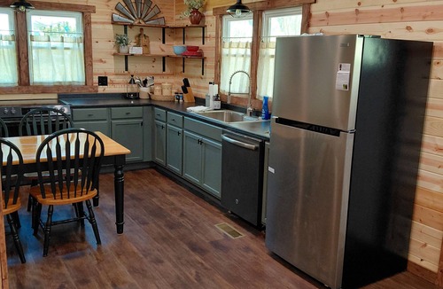 Lutts House | Cozy 2-bedroom lodge in Waterloo AL