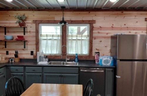 Lutts House | Cozy 2-bedroom lodge in Waterloo AL