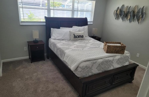Temple Terrace House | Cozy 3 bed 2 bath pool home near Busch Gardens