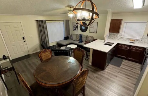 Mercy Drive House | Cozy 3 bedroom/2 bathroom house in amazing Orlando!