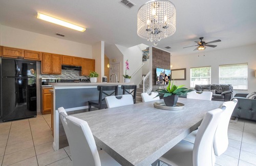 Bellavida House | Cozy 4 bedrooms close to Disney