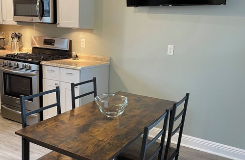 Westgate Apartment | Cozy and Private1-bedroom guesthouse in Metairie with WiFi and other amenities