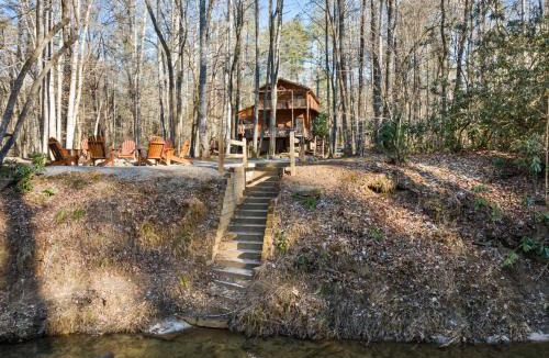 Epworth House | Cozy Cabin Game Room Fire Pit Grill Spa