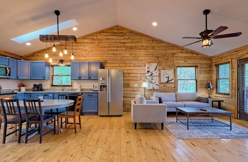 Epworth Cabin | Cozy Chic Cabin Retreat on 7 acres with hot tub. Pet-friendly.