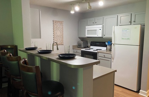 Keowee Condo | Cozy Clemson Condo - Lake Hartwell 4 bedroom with 4 private baths- sleeps 8