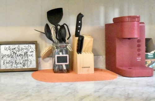 Greenville Apartment | Cozy Colorful Duplex 7min to Dwntn