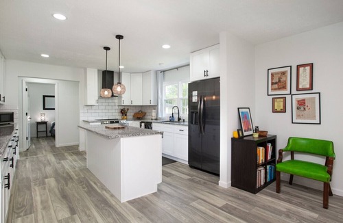 Knoxville House | Cozy Corner: Spacious Area & Outdoor Lounges!