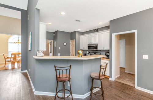 Riverdale House | Cozy Home mins from Atlanta Airport and Downtown