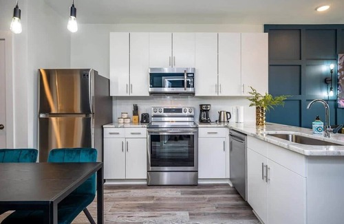 Old Fourth Ward Condo | Cozy Modern Home in Downtown Atlanta