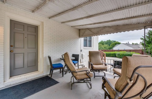 Norcross Apartment | Cozy + Modern Norcross Hideaway w/Covered Porches
