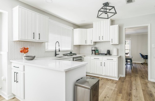 Gunter Afs House | Cozy Montgomery Escape: Modern 4-bedroom Eastside Gem