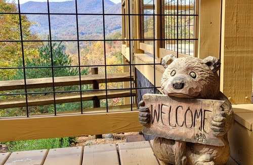 Cullowhee Cottage | Cozy Mountain Chalet with views, private setting! Near WCU and Castle Ladyhawke