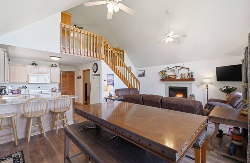 Upper Peachtree Cabin | Cozy Murphy Cabin w/Mountain Views